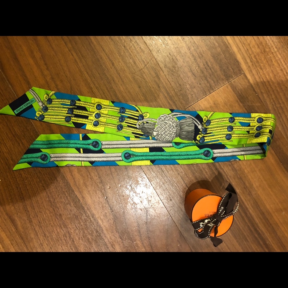 Hermes Twilly Scarf with Tags NEW $150